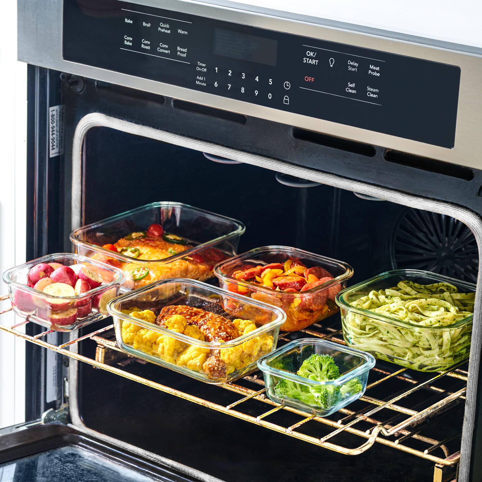 Le'raze microwave and freezer safe glass containers and oven-safe lids for versatile meals