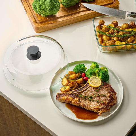 Le'raze 10-inch lid fits plates, bowls, and meal prep containers for reheating