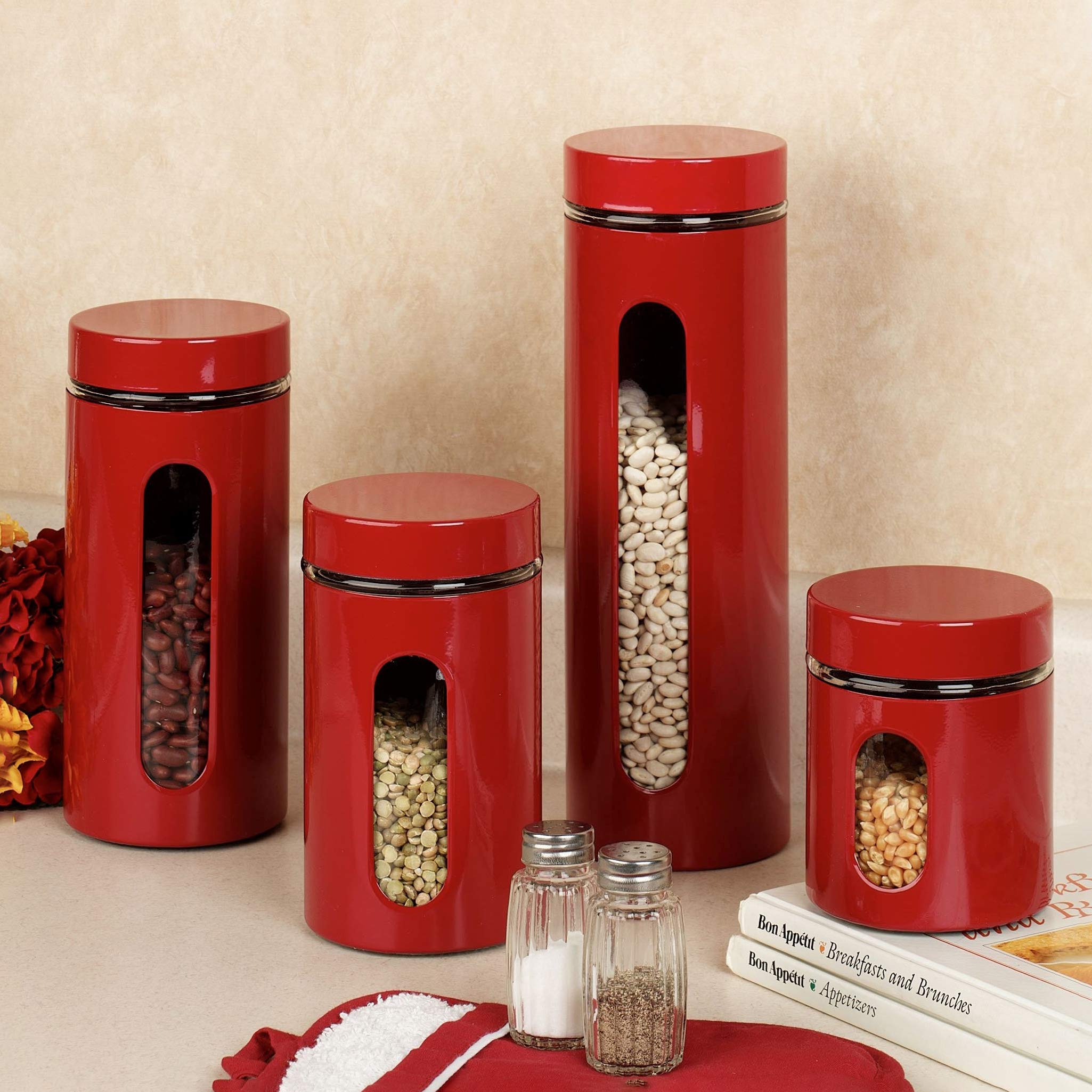 Le'raze stackable design saves counter space in a tidy kitchen