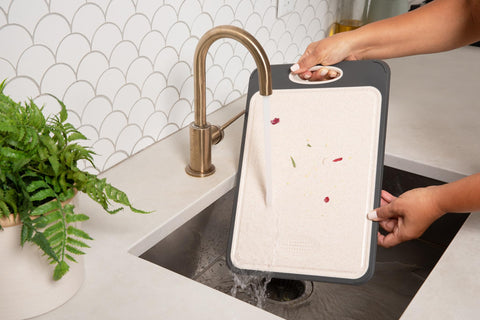 Lexelle hand-wash design emphasize careful, hygienic cleaning