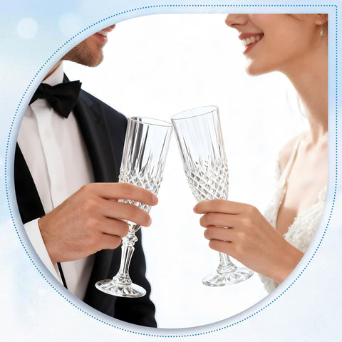 LEYIQU plastic wine glasses retro-modern design on table.