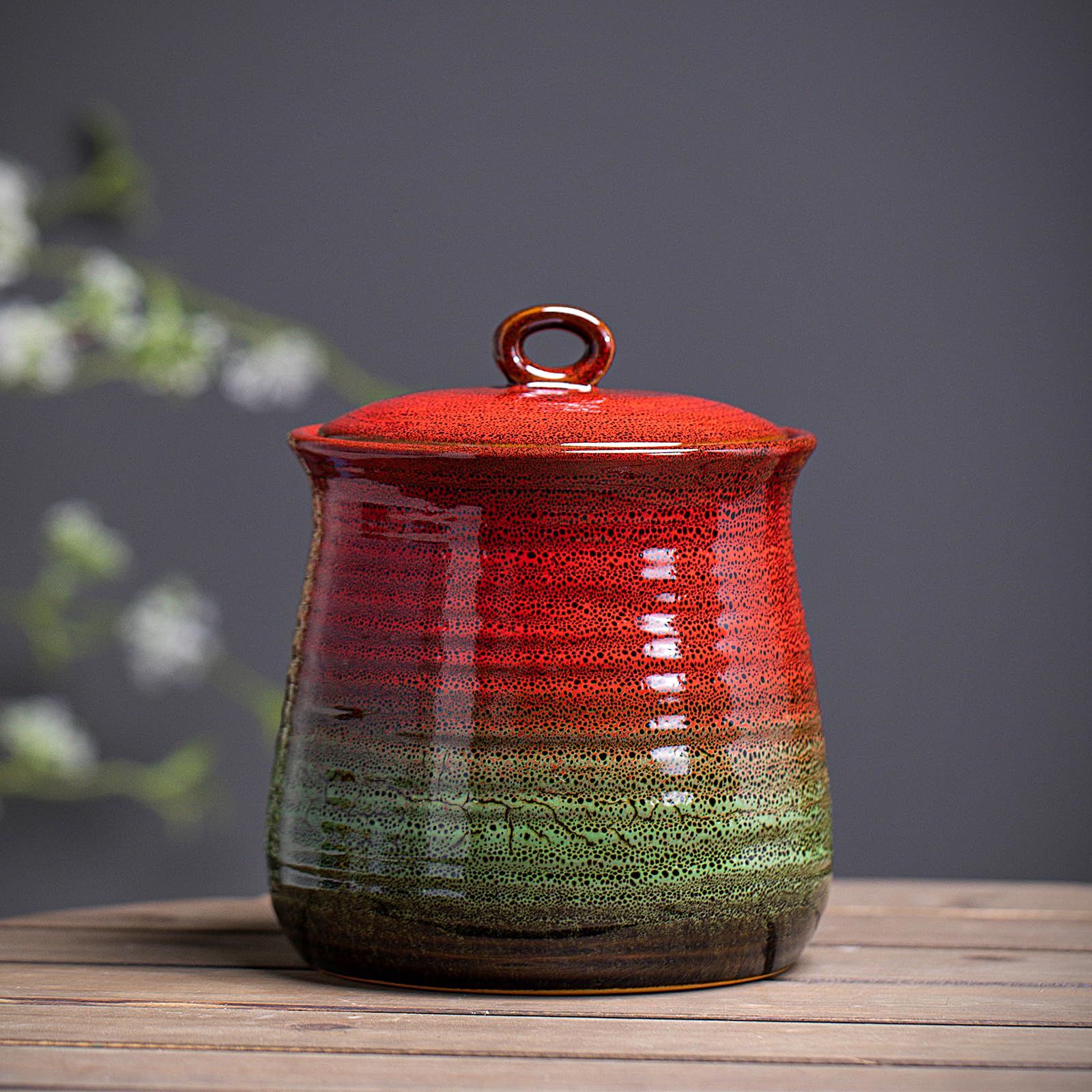 LGQ kitchen gift idea set offers practical style for housewarming gifts.
