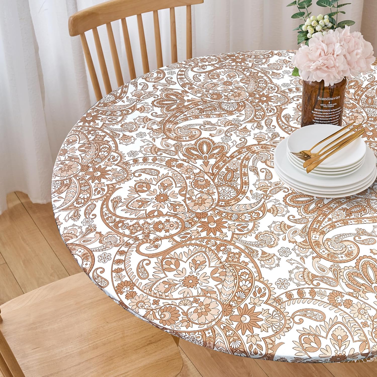 LIBERECOO stain-resistant vinyl keeps surfaces cleaner between meals.