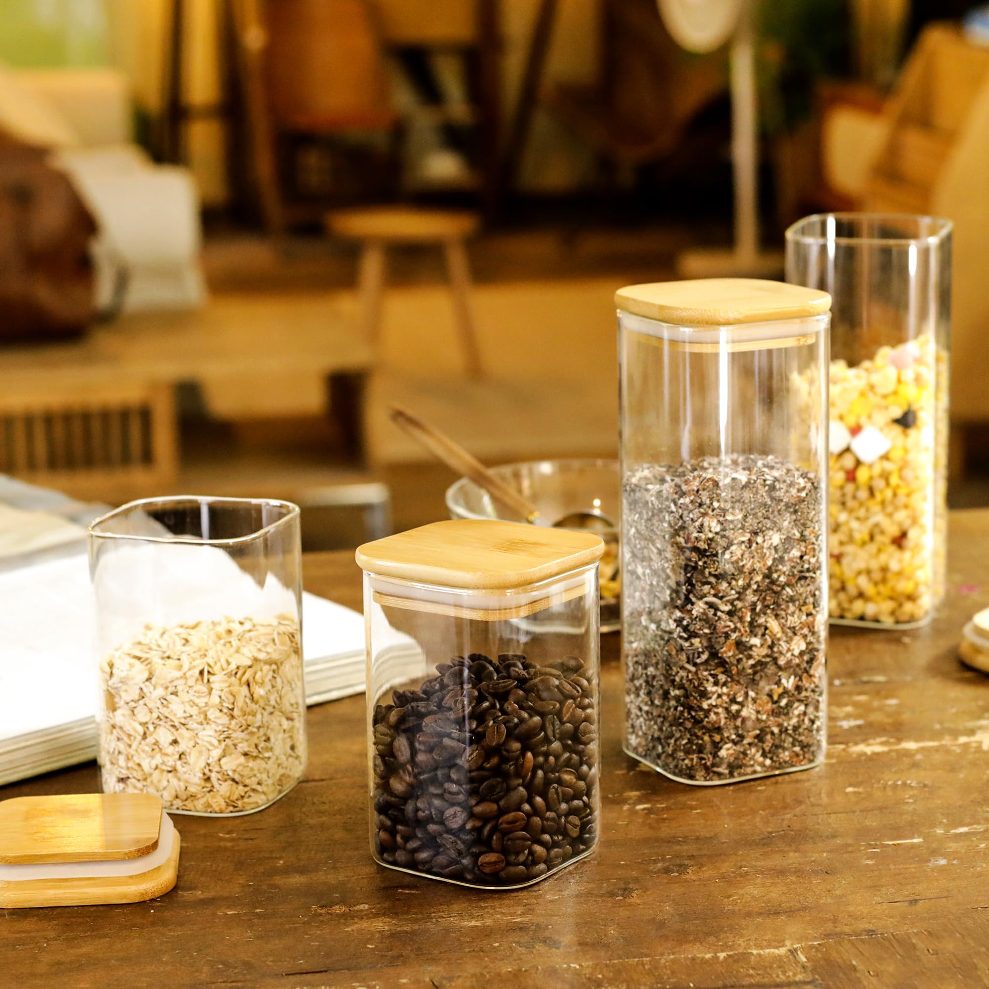 LIBWYS organized kitchen pantry with clear labeling and uniform jars.