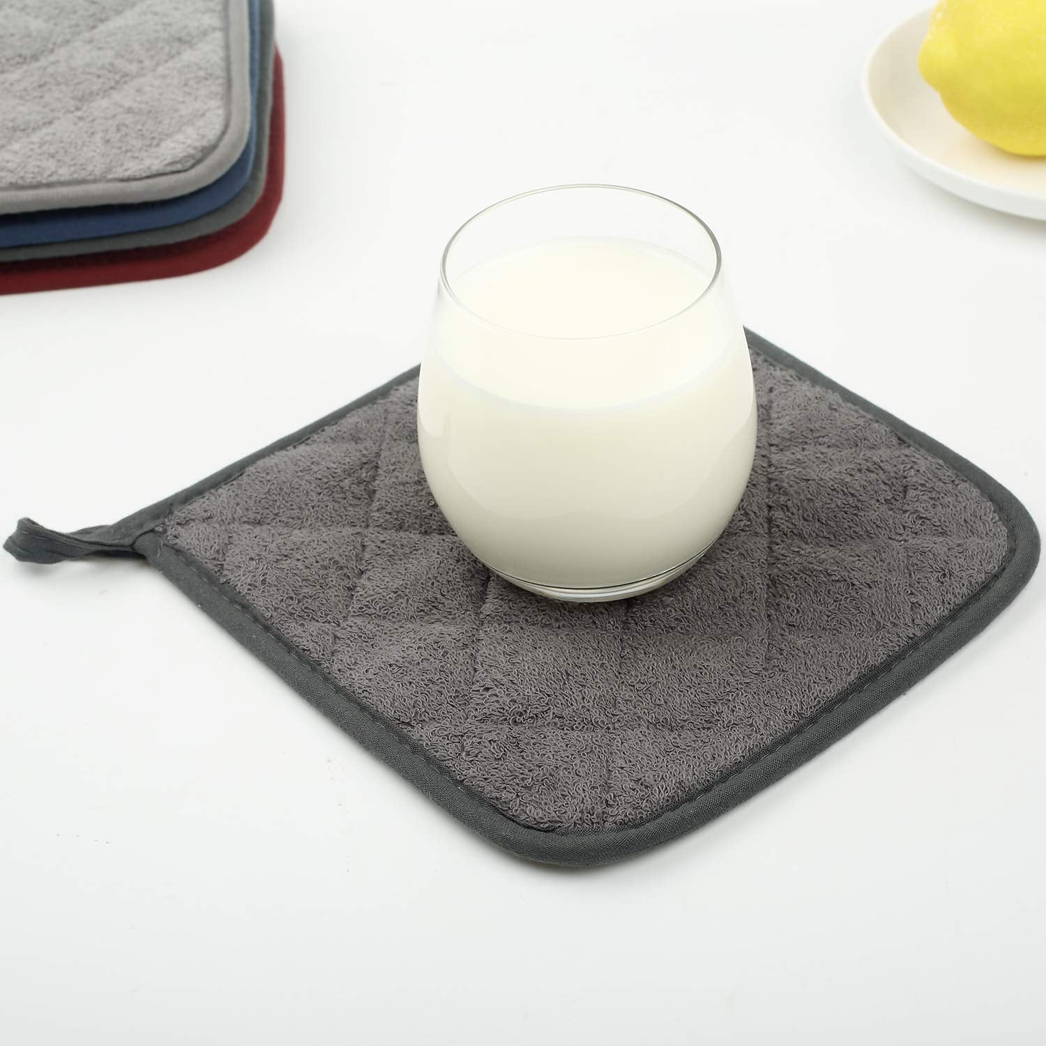 Lifaith hot-pan-protection helps safely lift hot pots from the stove