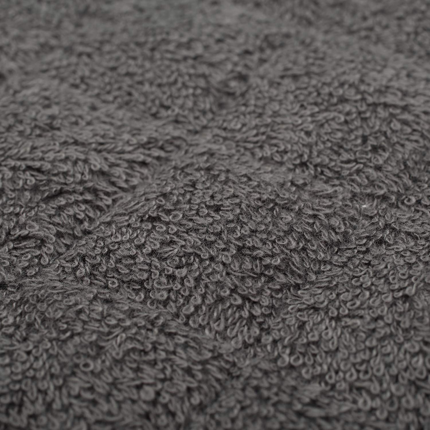 Lifaith quilted-grip design enhances durability and control in the kitchen