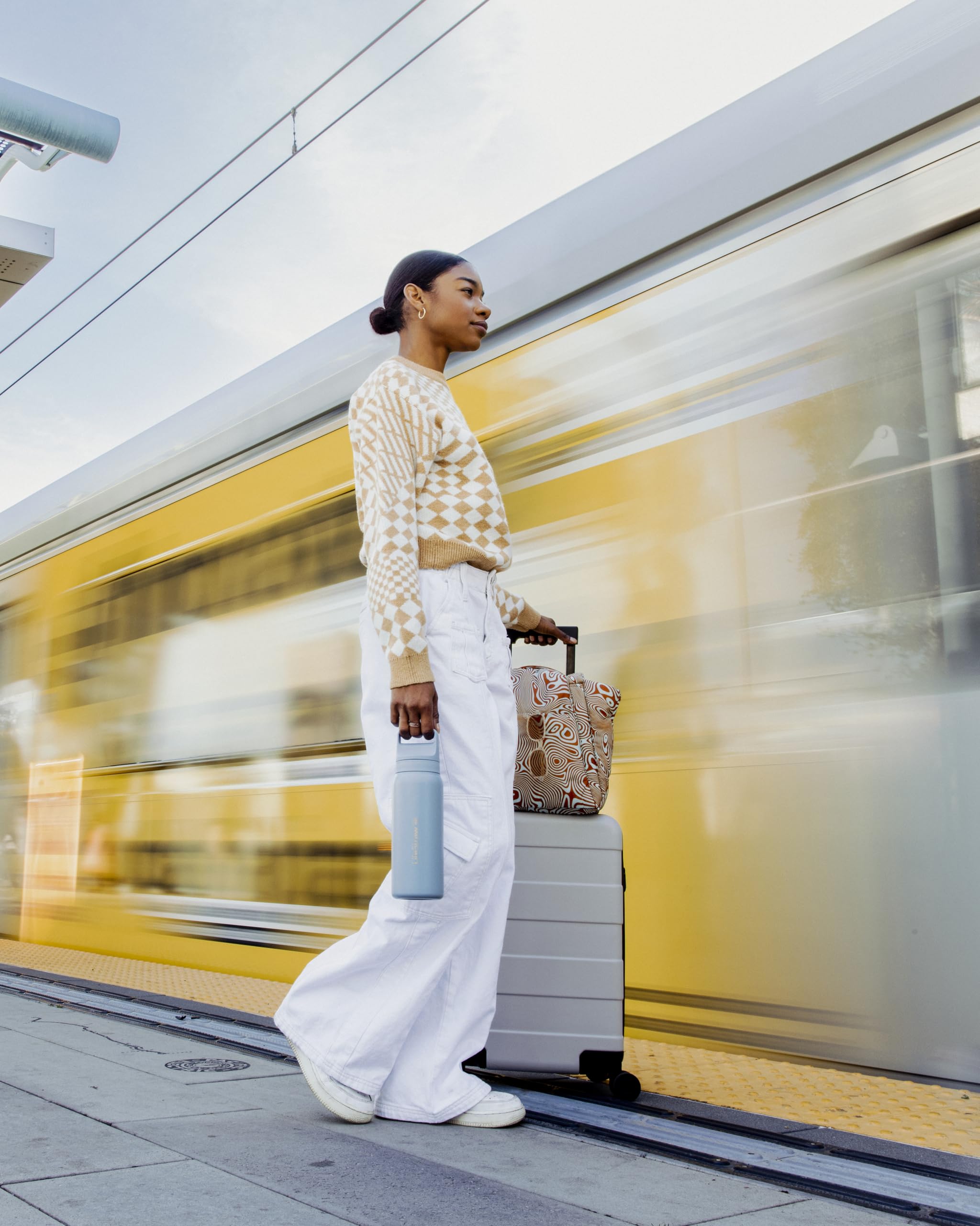 LifeStraw Go Icelandic Blue microfilter detail showing filtration