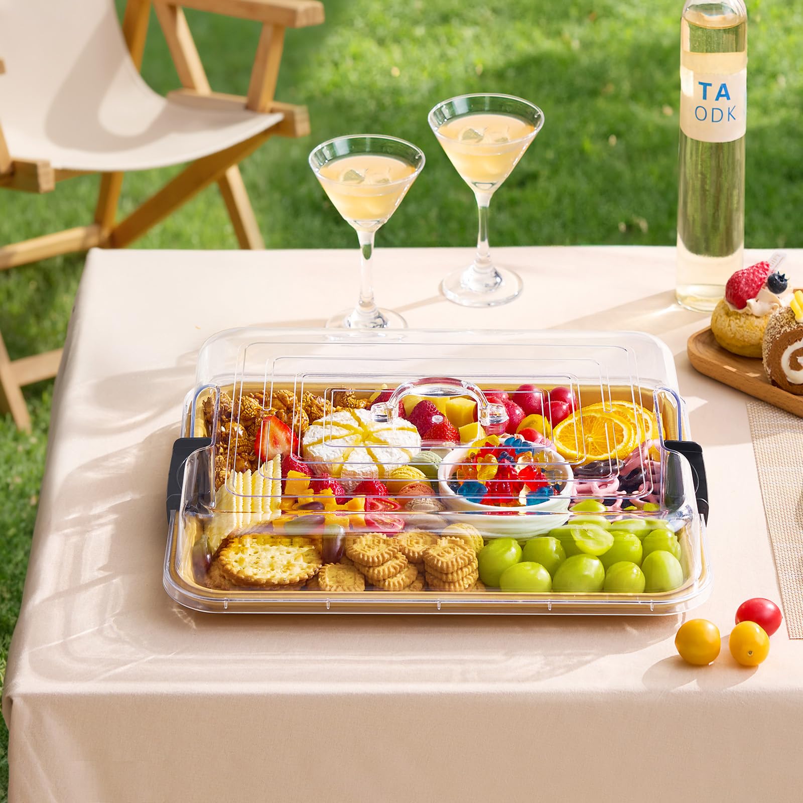 Lifewit charcuterie board lid with handle for portable serving.