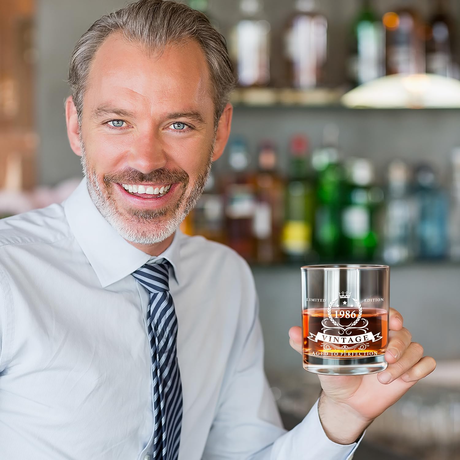 LIGHTEN LIFE 12 oz bourbon glass supports smooth pours.