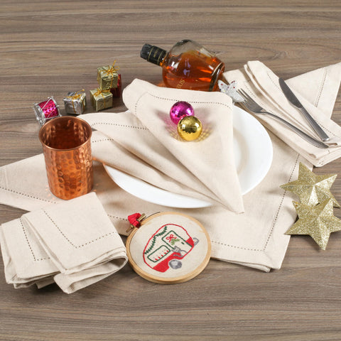 Light & Pro reusable recyclable napkins support sustainable dining.