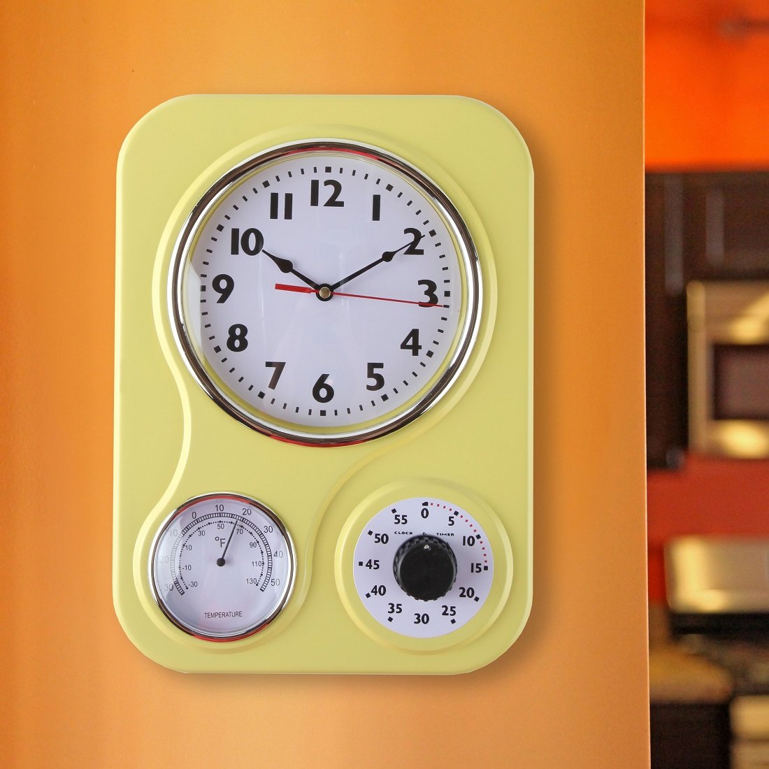 Lily's Home quartz-accurate-timekeeping ensures reliable time in busy spaces.
