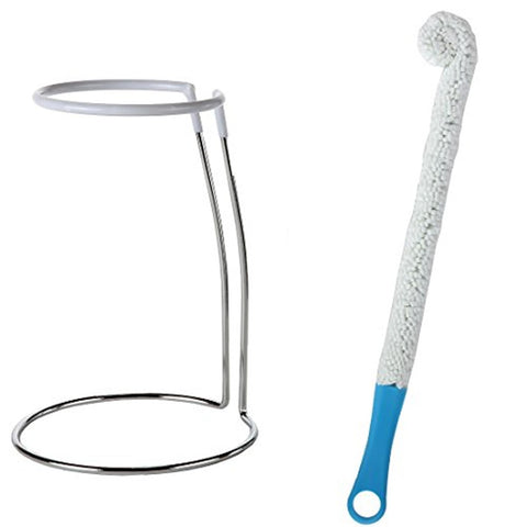 Lily's Home rubber-coated-top protects decanters from scratches while drying.