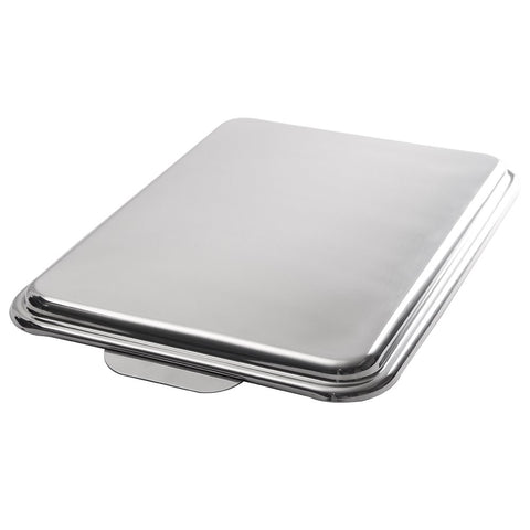 Lindy's pan is dishwasher safe for quick, easy cleanup.