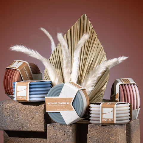 LINE+ARC Degrē coasters feature a non-slip base for stable placement.