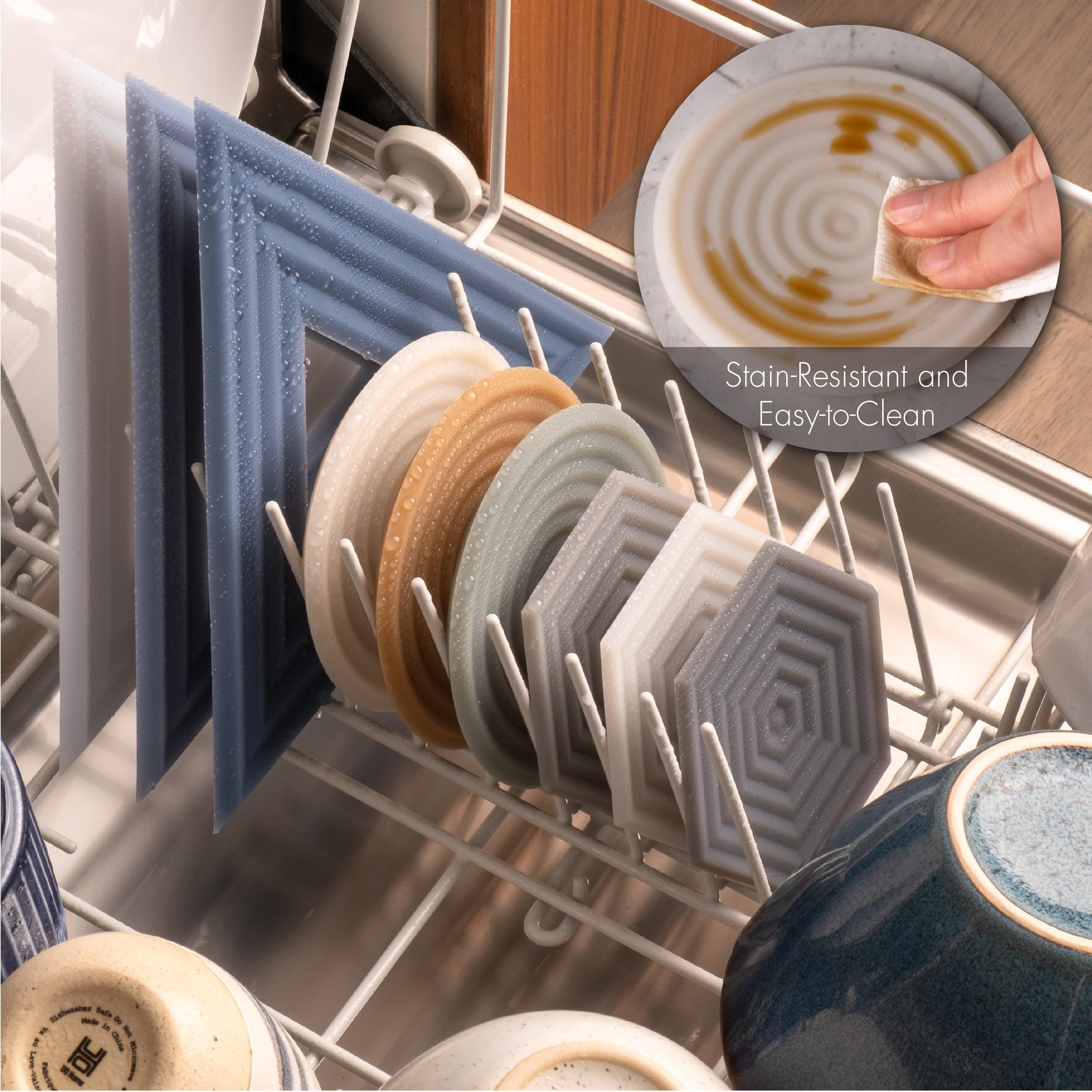 LINE+ARC Degrē XL coasters come in a harmonious three‑color Winter Salad palette.
