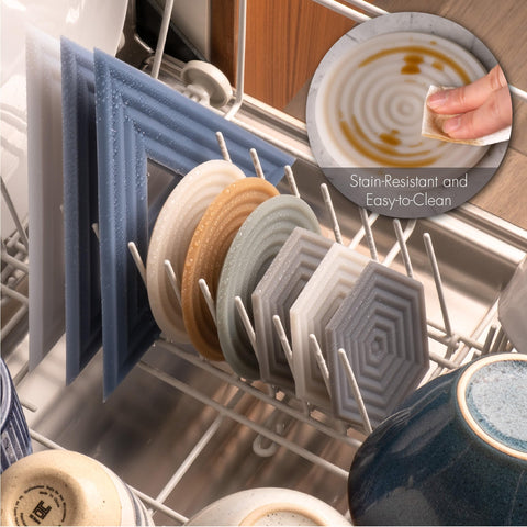 LINE+ARC Degrē XL coasters come in a harmonious three‑color Winter Salad palette.