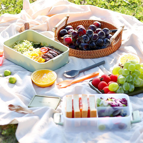 Linoroso included utensils for quick, mess-free dining anywhere.