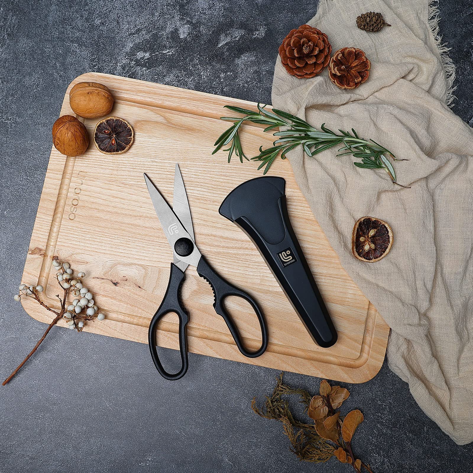 Linoroso kitchen shears multi-use for meat, herbs, and more.