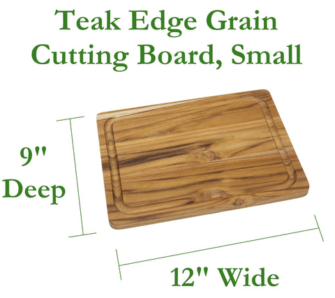 Close-up of teak grain on Lipper board for stylish food prep