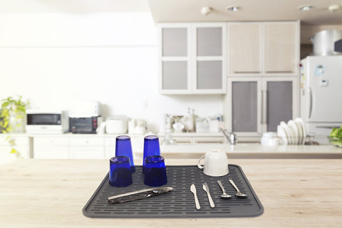 LISH XXL mat with tall ridges demonstrates enhanced airflow for faster drying