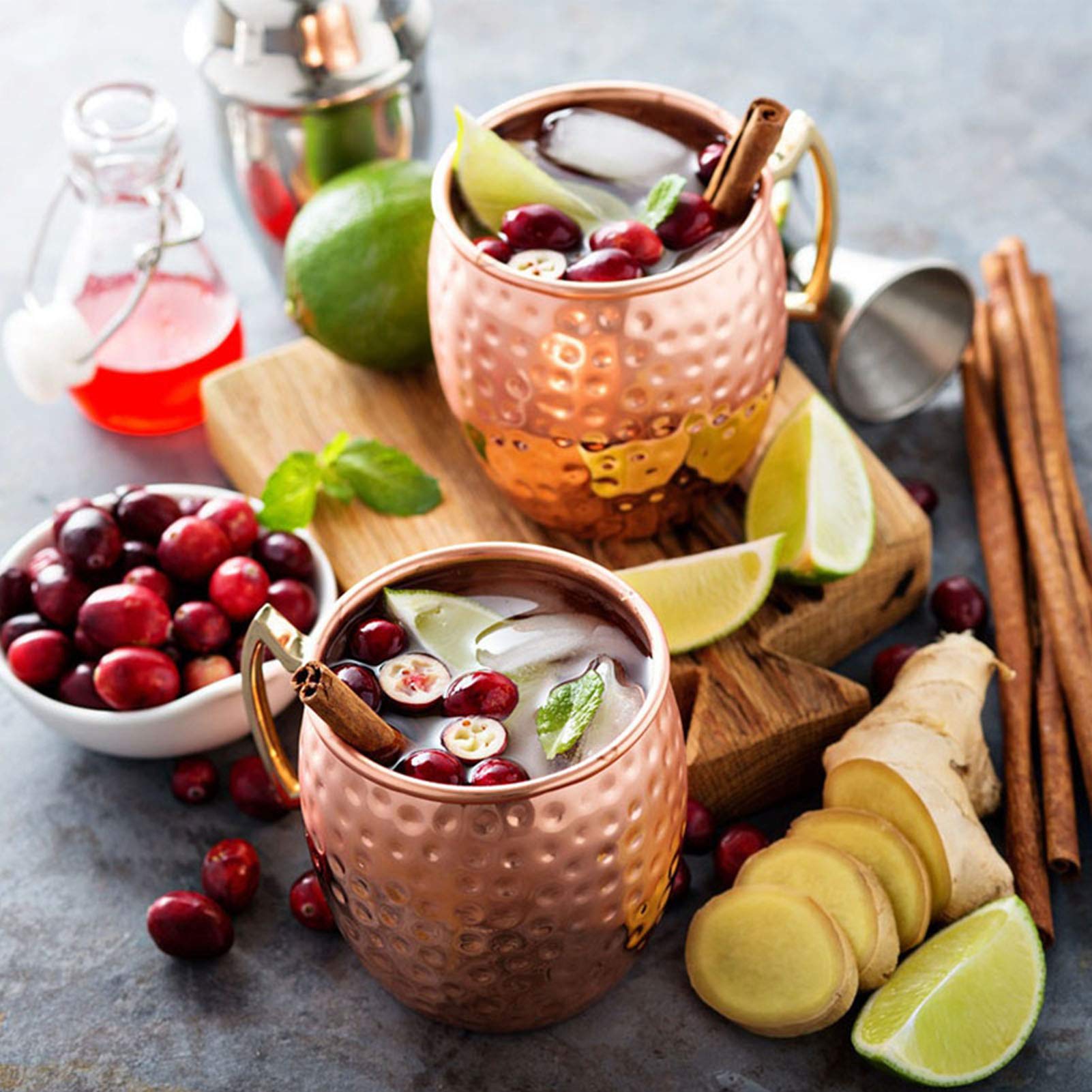 LIVEHITOP copper mugs handcrafted for premium feel and durable comfort during cold cocktails.