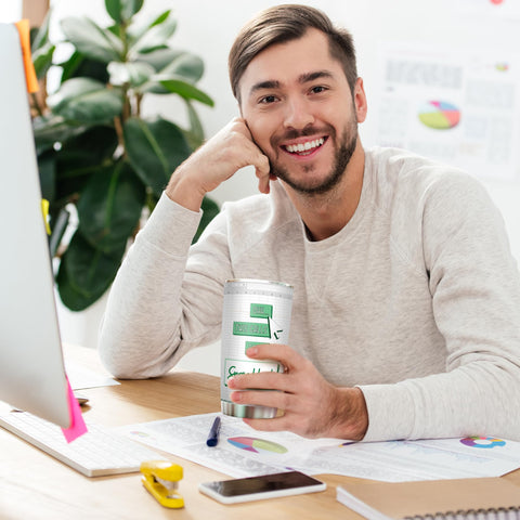 Livinges accountant gift image emphasizes 20oz capacity for all-day beverages