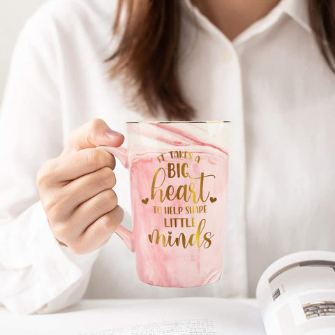 Livinges gift-ready pink mug with label highlights easy gifting