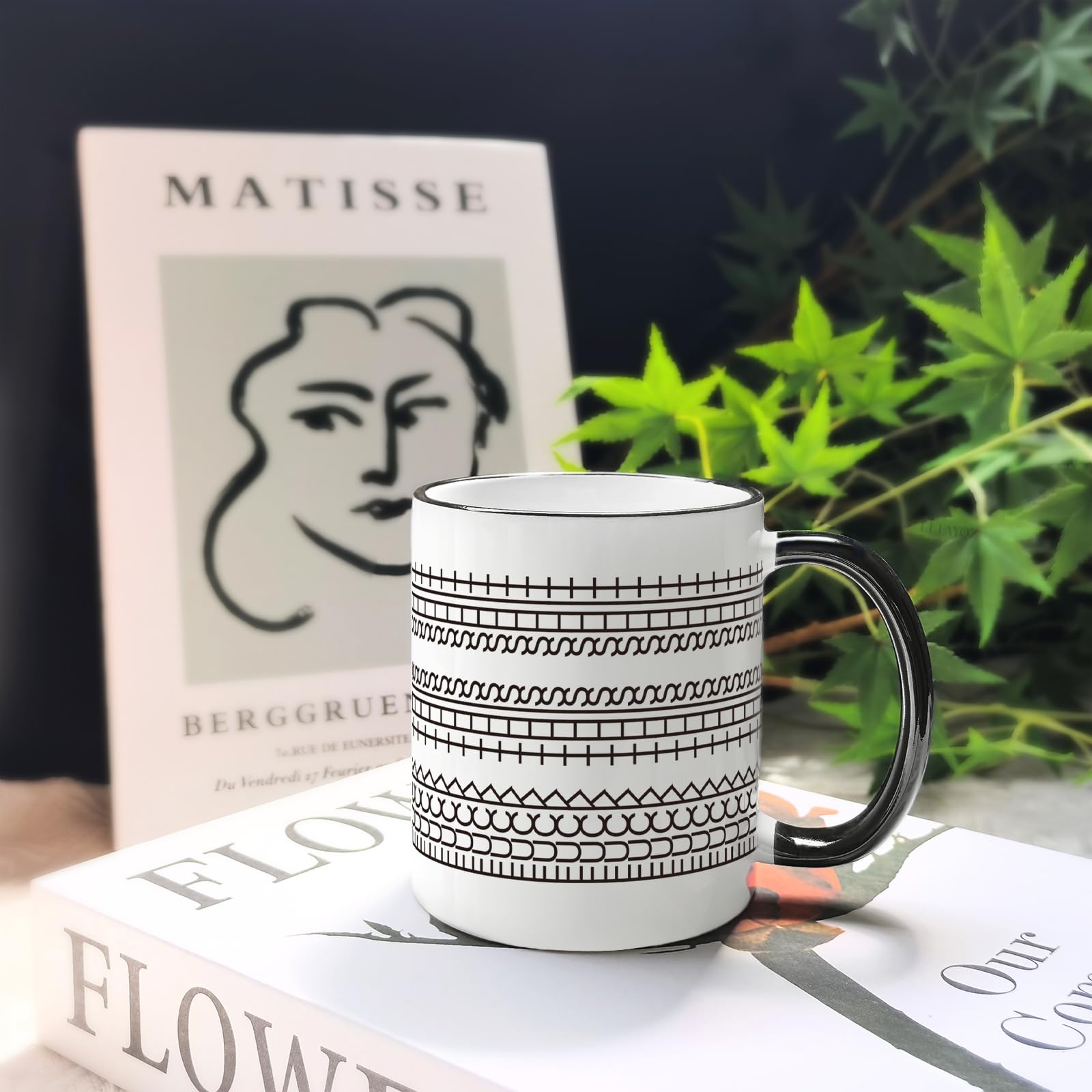 LLTAYQZ ceramic mug with ergonomic handle for comfortable grip