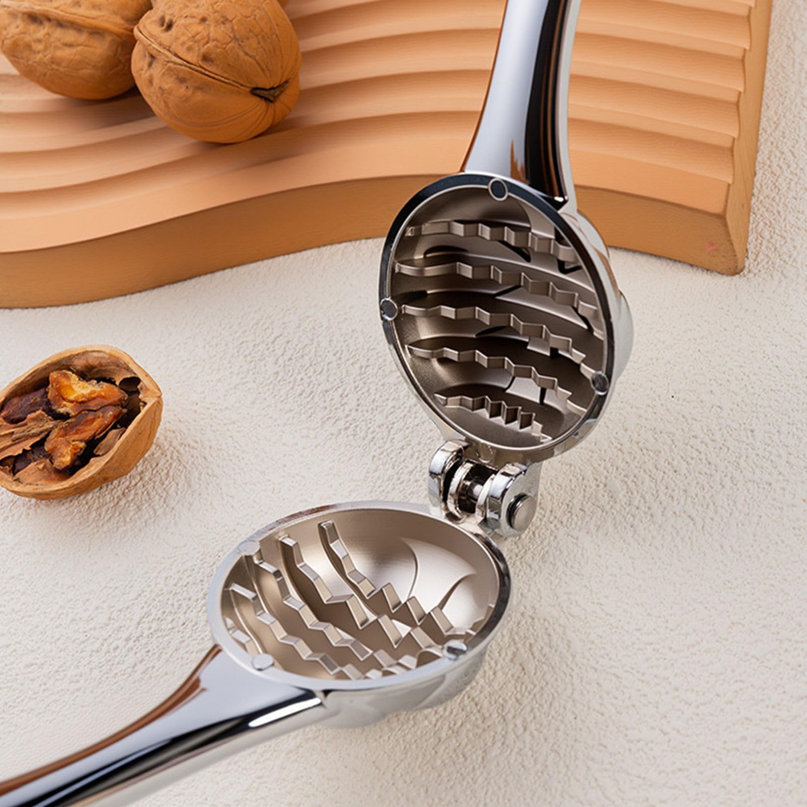 Loceast Nut Crackers lotus-petal blade for precise shelling and meat preservation