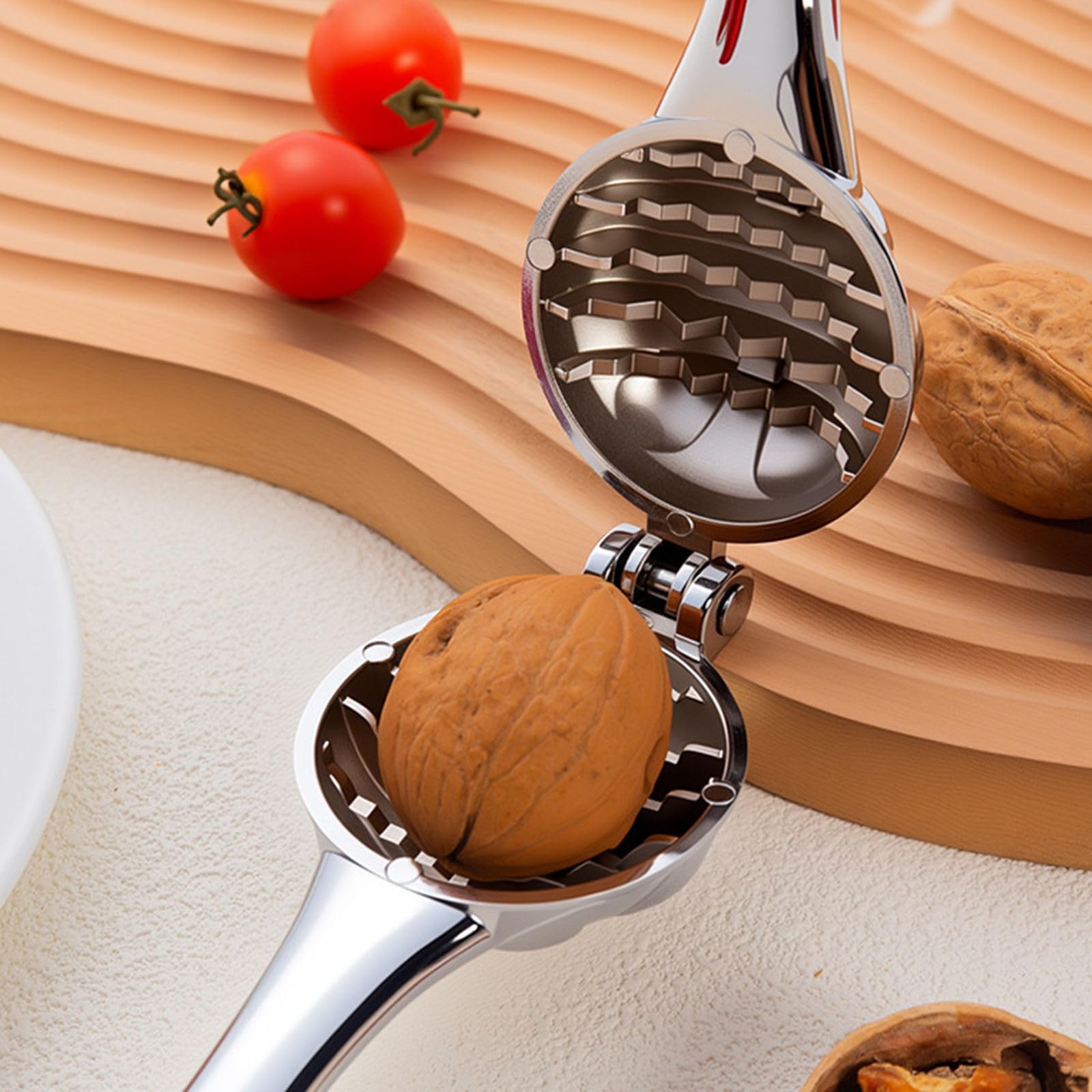 Loceast Nut Crackers heavy-duty aluminum construction combines strength with light weight