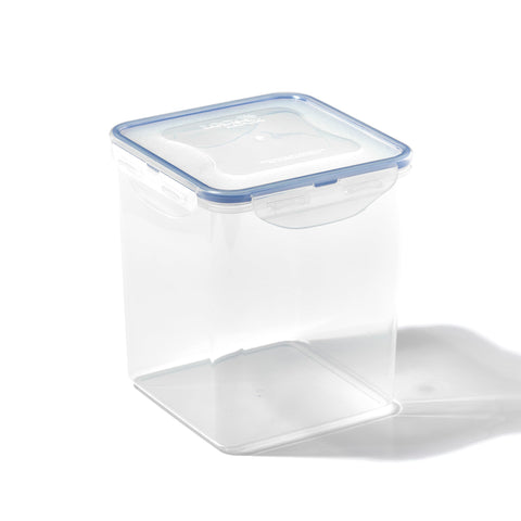LocknLock airtight seal helps prevent leaks and drips on shelves.