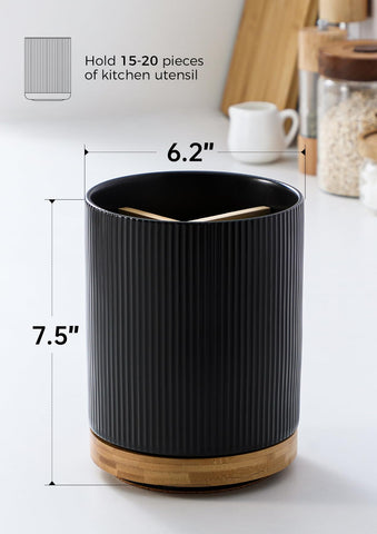 LoeJan 360-degree rotating base utensil holder enables easy reach while cooking.