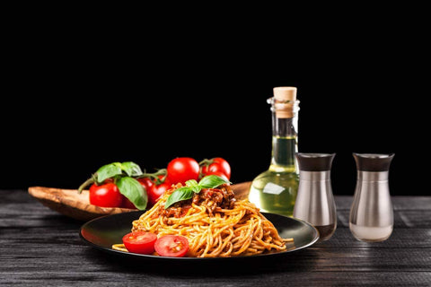 Lonffery durable 2-pack shaker set suitable for BBQ and family dinners.
