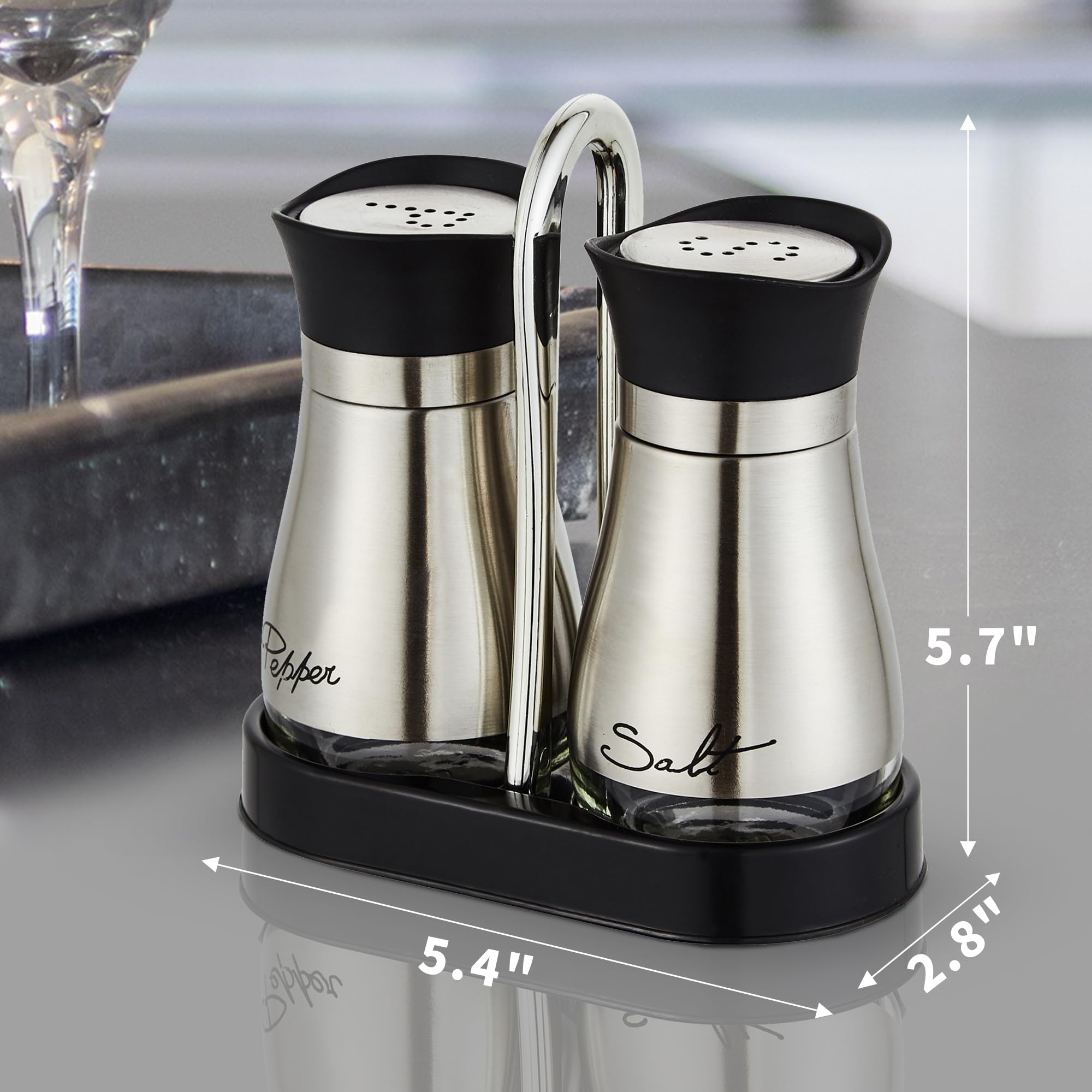 Lonffery marked S and P caps simplify identifying salt or pepper.
