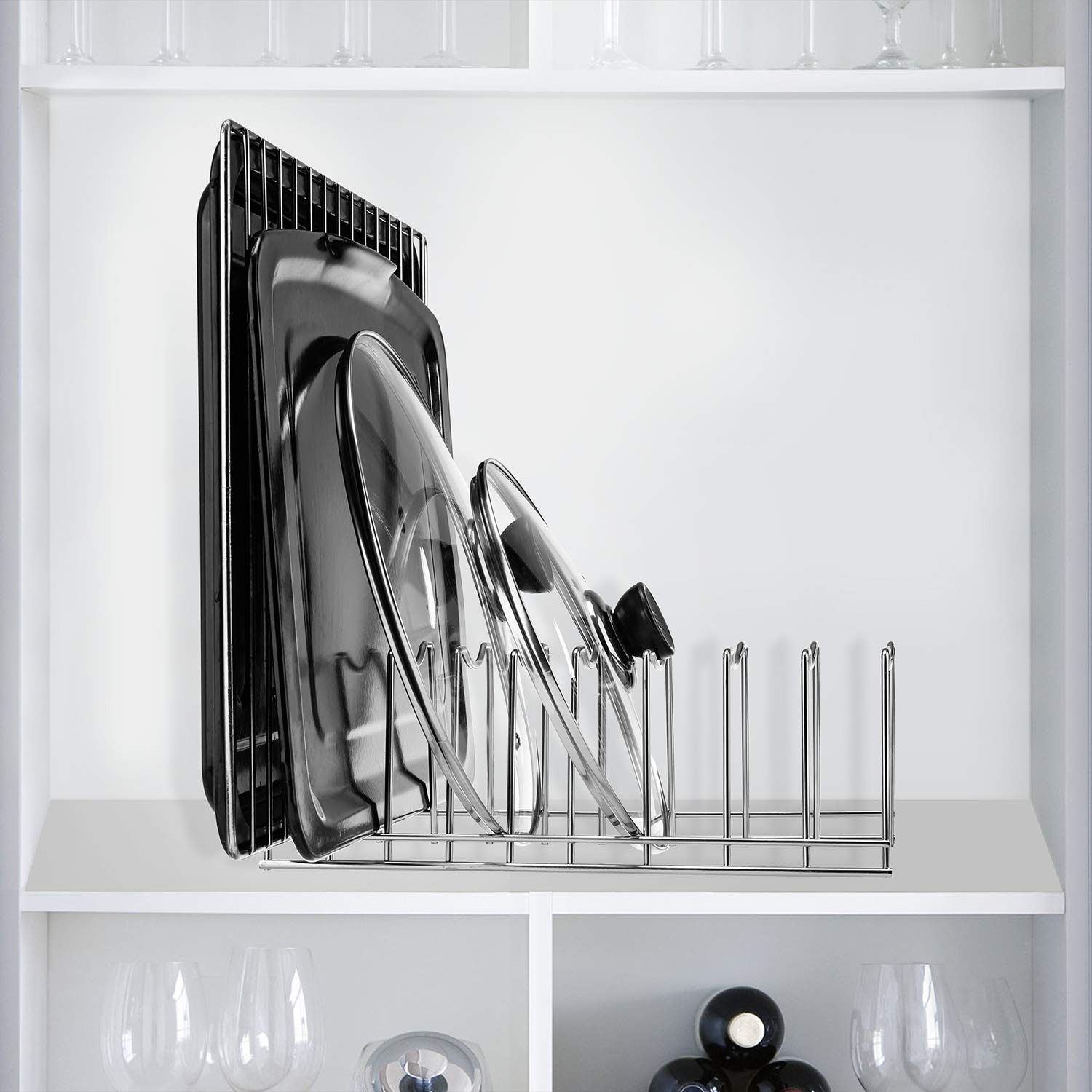 Lonpute multi-use storage for plates and cutting boards
