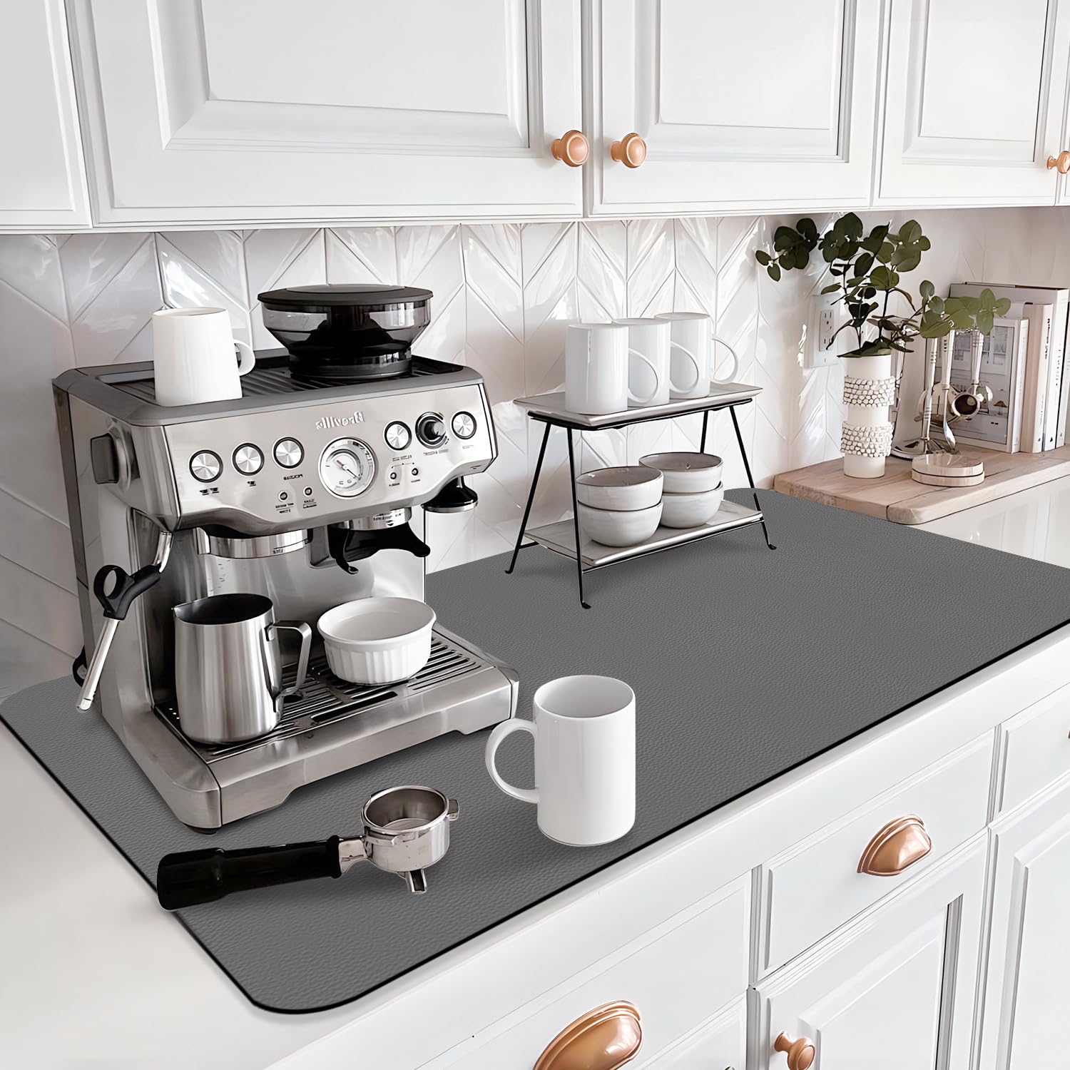 LOPNUR diatomite surface with PU leather feels ideal for fast, gentle drying.