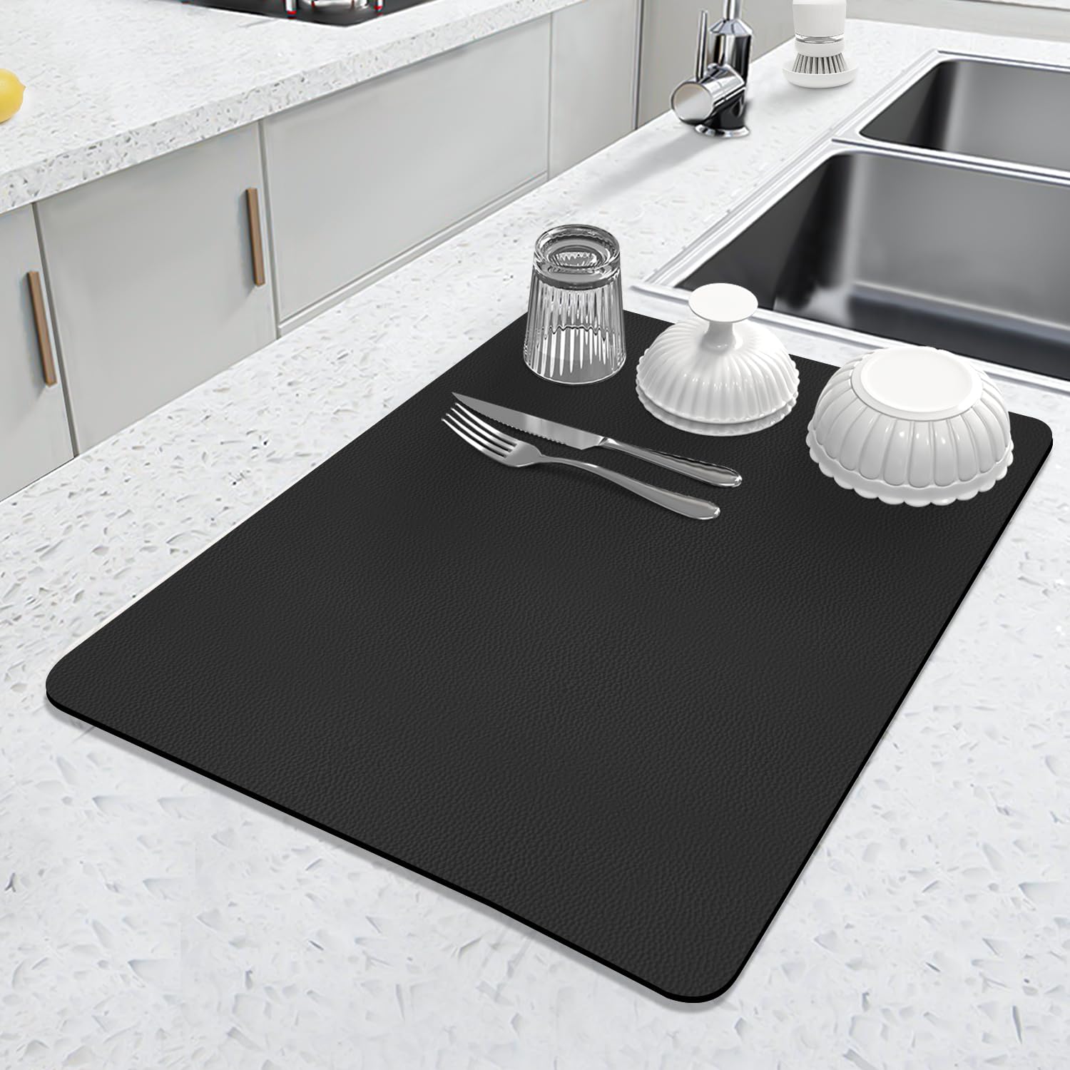LOPNUR Kitchen Drying Mat with diatomite absorbs water quickly to protect counters.