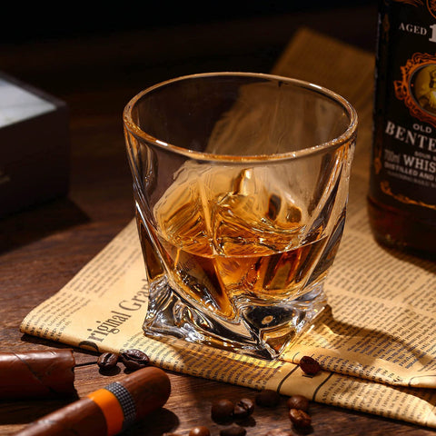 LORSIA scotch glass night ritual delivers sensory aroma and smooth sip