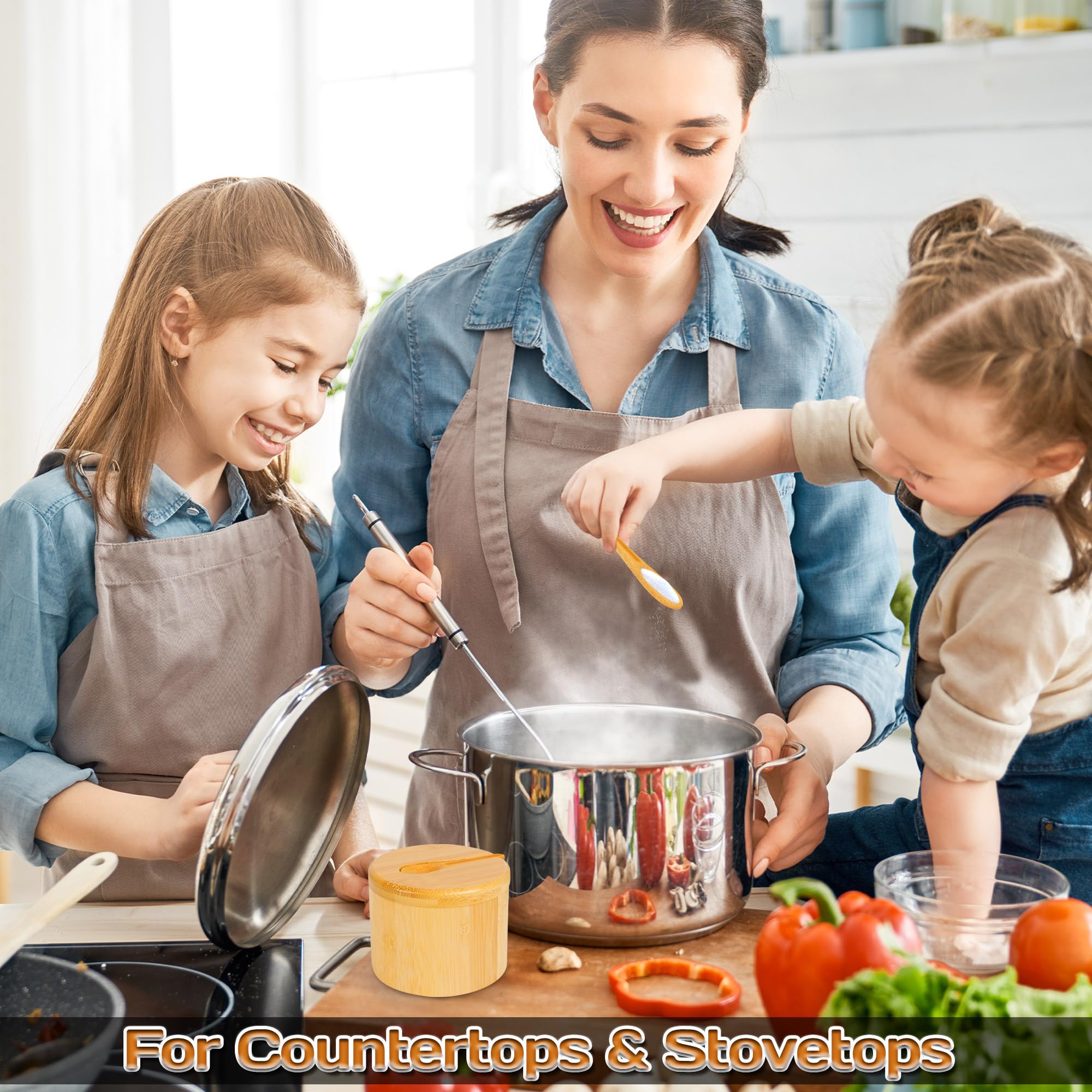 Loscarol magnetic lid enables one-handed seasoning during busy cooking.