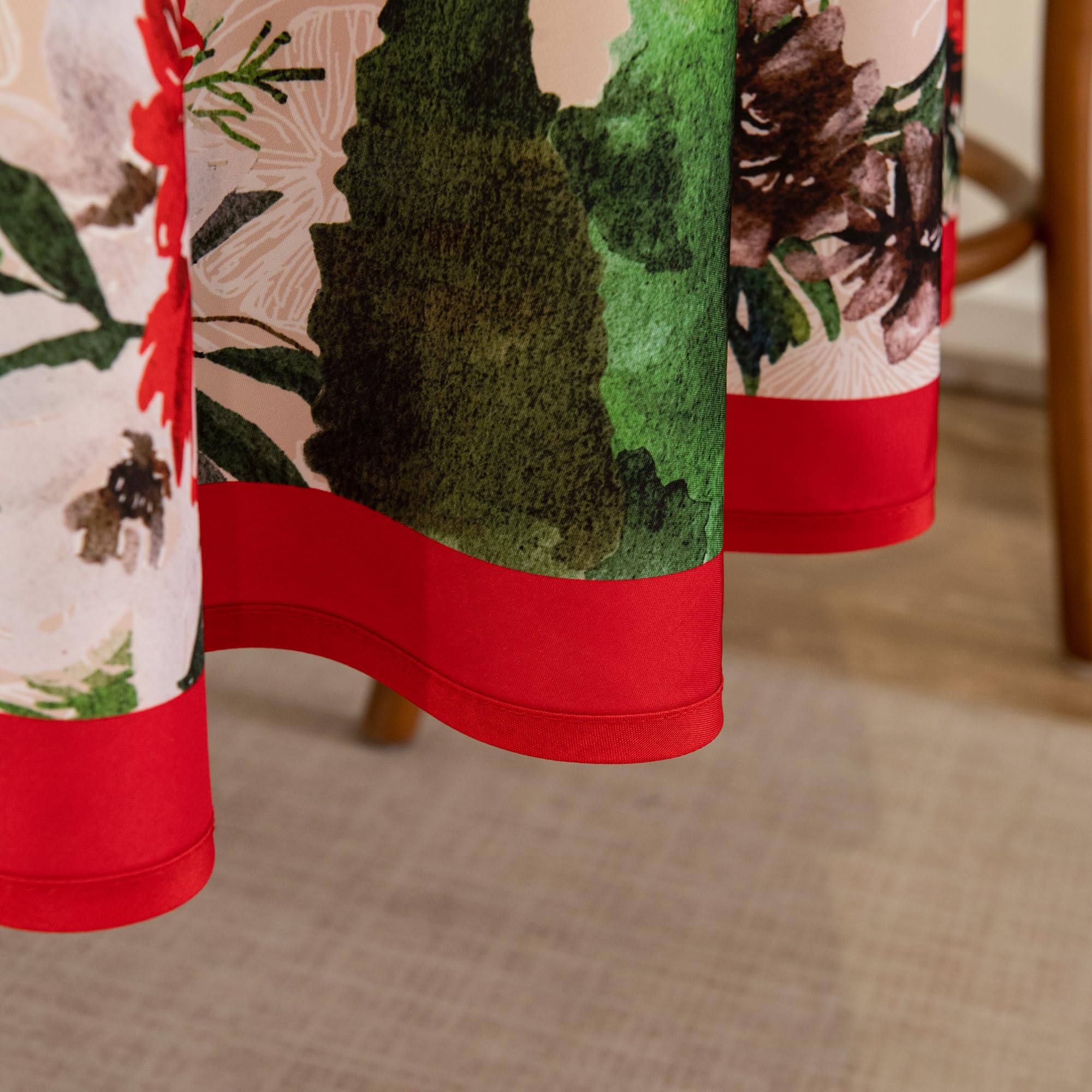 LOSIVISHE gift-ready Christmas tablecloth for stylish home gift ideas.