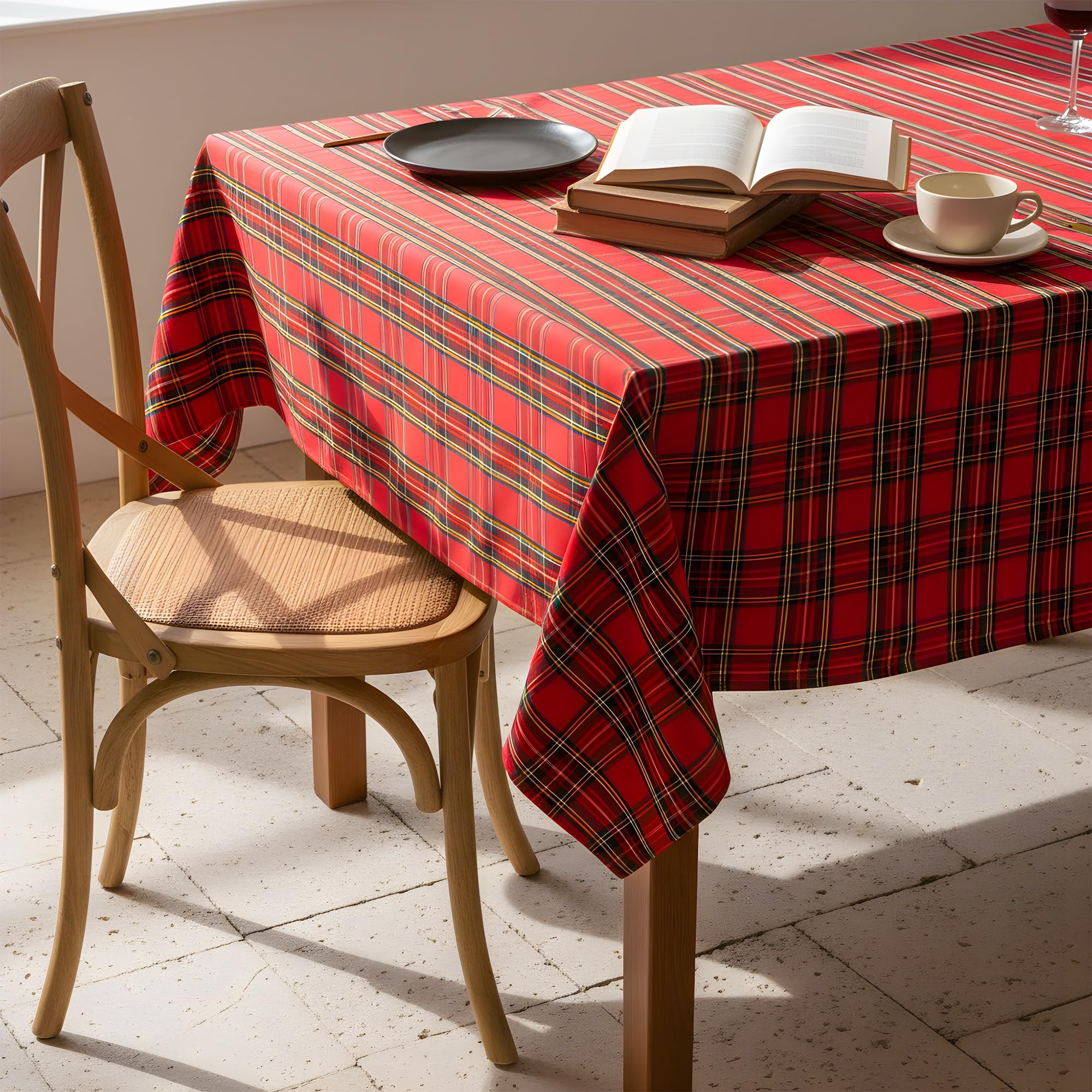 LOSIVISHE holiday tablecloth complements Xmas décor with a classic check design