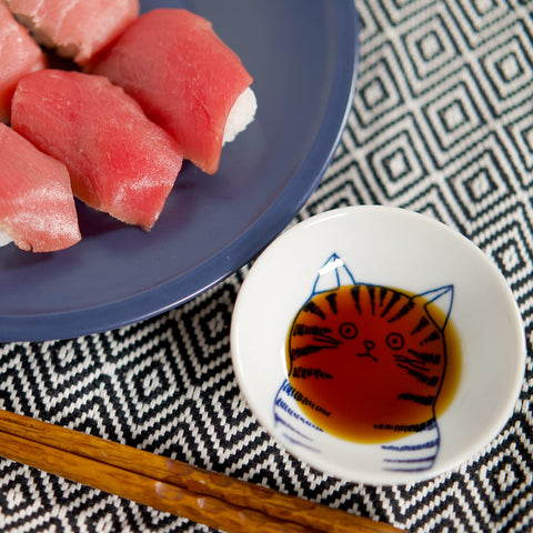 LOVE LOVE JAPAN cat plates set 4 lead- and cadmium-free glaze finish