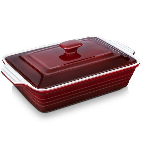 LOVECASA 4.5-quart ceramic casserole dish with lid, ideal for lasagna and casseroles.