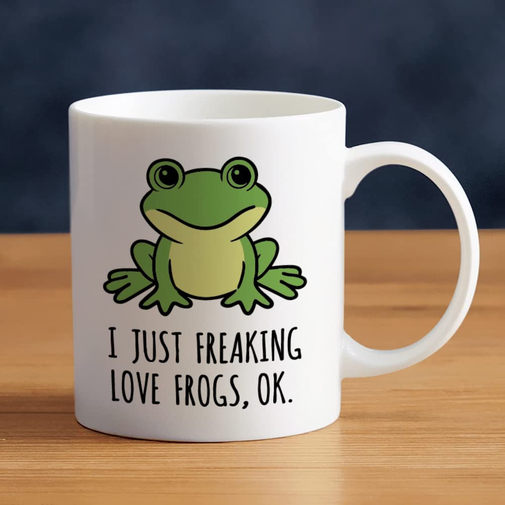 LOZACHE Cute Frog Mug front view highlighting playful print, ideal for frog lovers' morning coffee