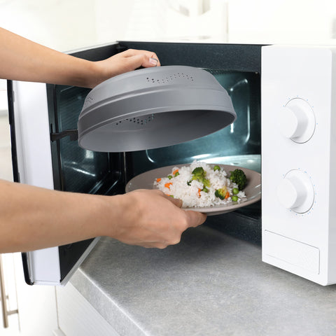 LSR LORESO universal splatter guard keeps microwave interior cleaner