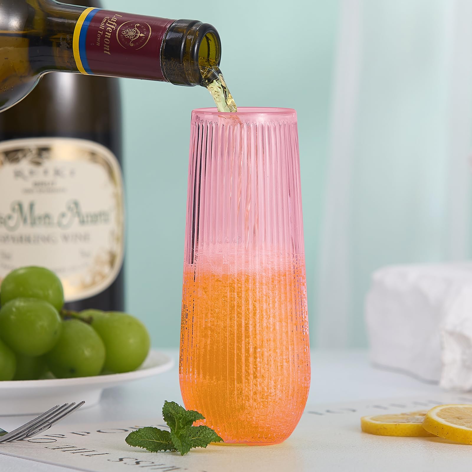 Lueumxc poolside champagne flutes for outdoor pool parties