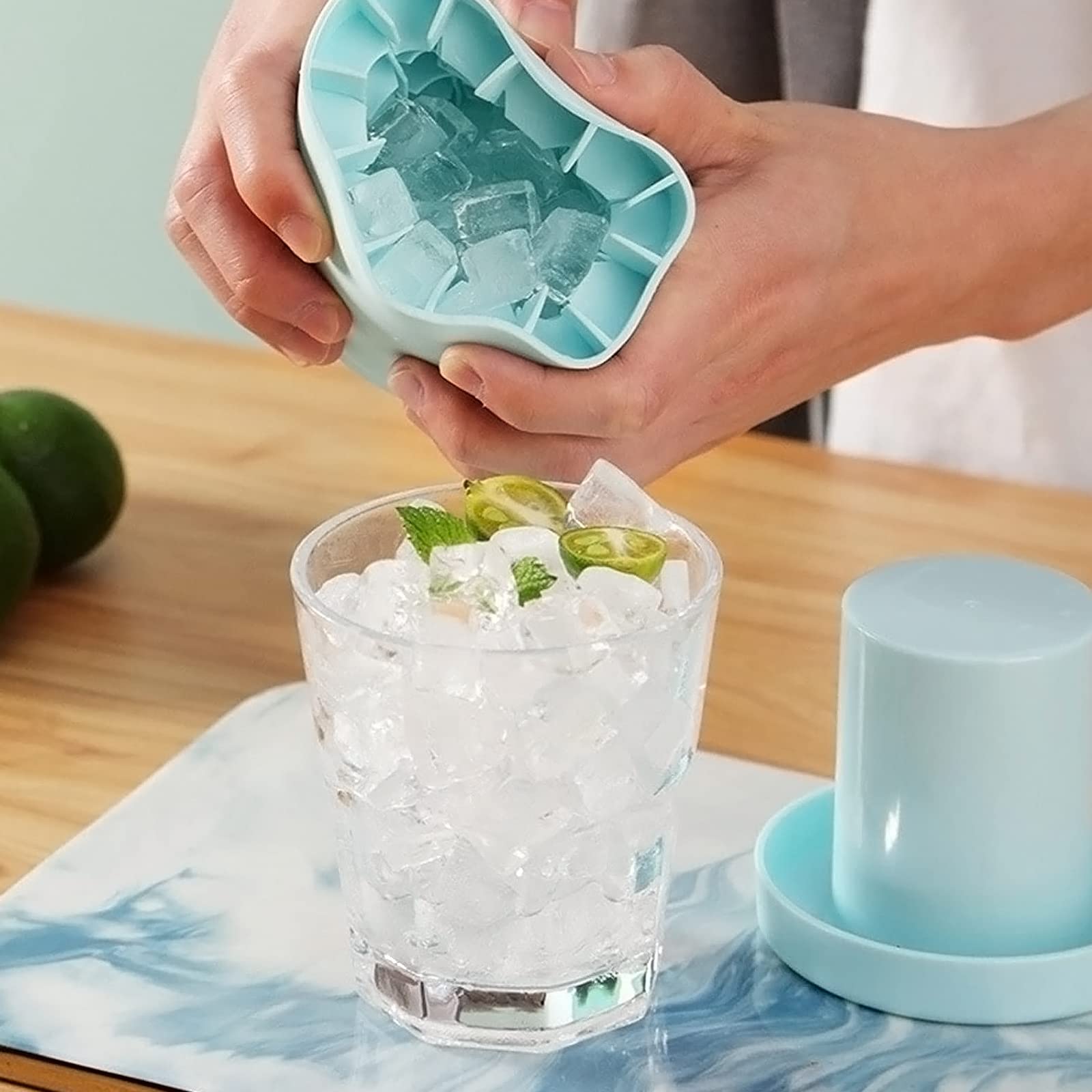 LUEXBOX portable blue ice maker for travel and cars