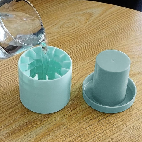 LUEXBOX press-type blue ice cup for fast cubes