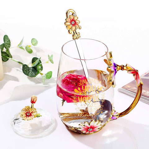 Luka Tech clear crystal glass mug showcasing clarity and elegant grip.