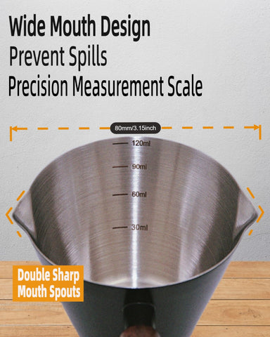 Lunaker V-shaped pour design minimizes drips during extraction.